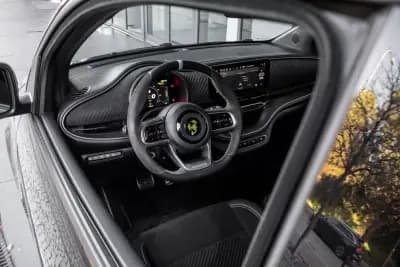 Sell Abarth 500e 2024 - 29450 EUR, 11076 km - AUTO.MOTO.pt