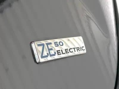 Vendo Renault Zoe 2020 - 16500 EUR, 105000 km - AUTO.MOTO.pt