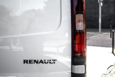 Vendo Renault Trafic 1.6 dCi com IVA Dedutível 2014 - 14990 EUR, 265474 km - AUTO.MOTO.pt