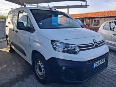 Vendo Citroën Berlingo 2020 - 12950 EUR, 97500 km - AUTO.MOTO.pt