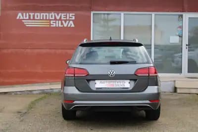 Sell Volkswagen Golf Variant 2020 - 14990 EUR, 173000 km - AUTO.MOTO.pt