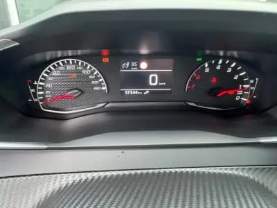 Sell Peugeot 2008 2020 - 14790 EUR, 57344 km - AUTO.MOTO.pt