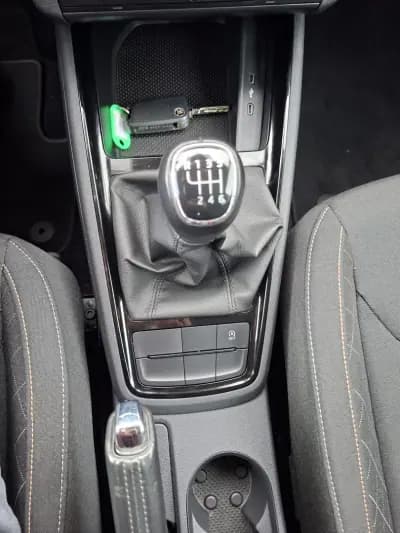 Sell Skoda Kamiq 2023 - 18750 EUR, 33500 km - AUTO.MOTO.pt