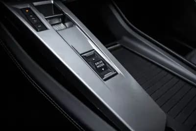 Vendo Peugeot 308 SW 2023 - 23790 EUR, 59725 km - AUTO.MOTO.pt