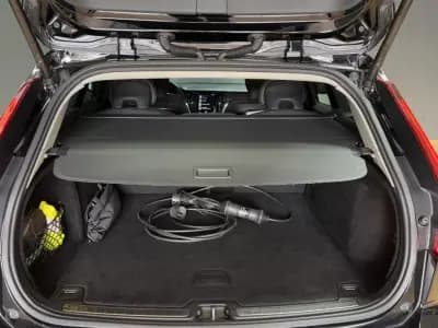 Sell Volvo V60 2022 - 25990 EUR, 149741 km - AUTO.MOTO.pt