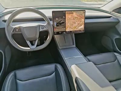 Vendo Tesla Model 3 2024 - 34000 EUR, 59000 km - AUTO.MOTO.pt