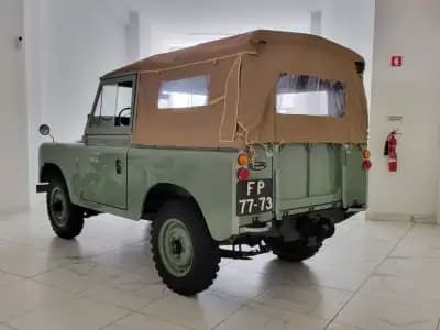 Vendo Land Rover Serie III 1973 - 35000 EUR, 87484 km - AUTO.MOTO.pt