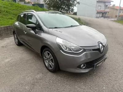 Vendo Renault Clio Sport Tourer 2014 - 7890 EUR, 179000 km - AUTO.MOTO.pt