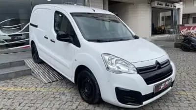 Sell Citroën Berlingo 1.6 HDI Attraction 2018 - 9990 EUR, 159980 km - AUTO.MOTO.pt