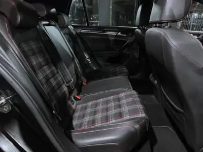 Vendo Volkswagen Golf 2015 - 22990 EUR, 173306 km - AUTO.MOTO.pt