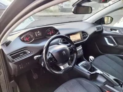 Vendo Peugeot 308 SW 2020 - 10990 EUR, 139592 km - AUTO.MOTO.pt