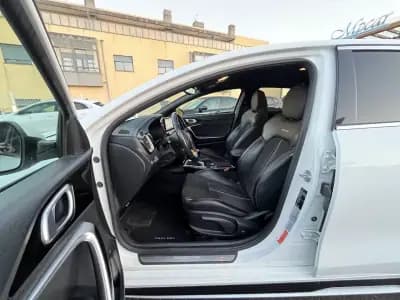 Vendo Kia ProCeed 2022 - 19450 EUR, 92000 km - AUTO.MOTO.pt