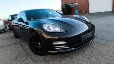 Vendo Porsche Panamera 2011 - 29900 EUR, 190000 km - AUTO.MOTO.pt