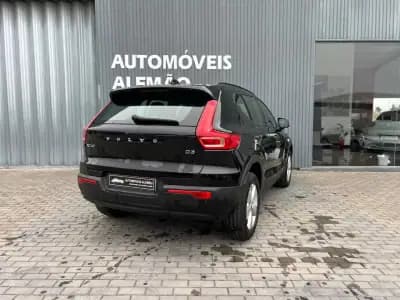 Vendo Volvo XC 40 2019 - 25250 EUR, 100076 km - AUTO.MOTO.pt