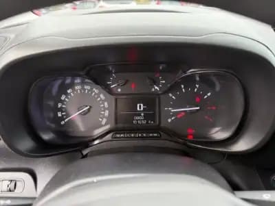 Vendo Citroën Berlingo 2022 - 15250 EUR, 101600 km - AUTO.MOTO.pt