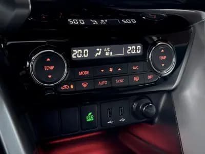 Sell Mitsubishi Eclipse Cross 2019 - 21750 EUR, 89000 km - AUTO.MOTO.pt