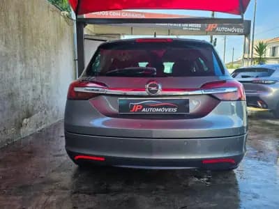 Sell Opel Insignia Sports Tourer 2017 - 9999 EUR, 205000 km - AUTO.MOTO.pt