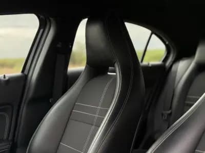 Vendo Mercedes-Benz A 180 2015 - 14950 EUR, 180700 km - AUTO.MOTO.pt