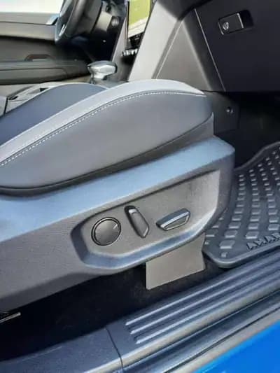 Vendo Volkswagen Amarok 2024 - 74900 EUR, 9880 km - AUTO.MOTO.pt