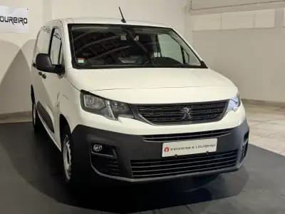 Vendo Peugeot Partner 2023 - 17750 EUR, 80117 km - AUTO.MOTO.pt