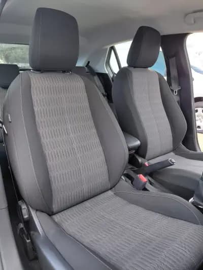 Vendo Opel Corsa 2023 - 13980 EUR, 59000 km - AUTO.MOTO.pt