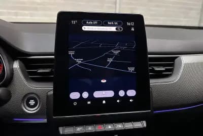 Sell Renault Arkana 2023 - 23450 EUR, 14050 km - AUTO.MOTO.pt