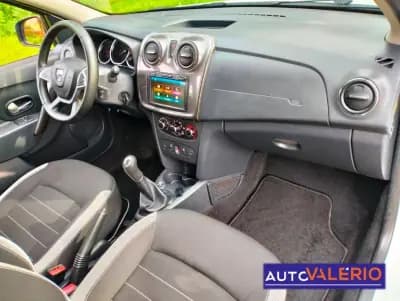 Vendo Dacia Sandero 2019 - 11950 EUR, 52000 km - AUTO.MOTO.pt