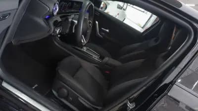 Vendo Mercedes-Benz A 200 2023 - 30850 EUR, 23000 km - AUTO.MOTO.pt