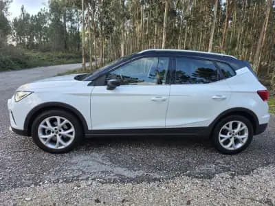 Sell SEAT Arona 2023 - 17750 EUR, 55000 km - AUTO.MOTO.pt