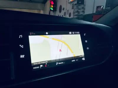 Vendo Peugeot 308 2019 - 12990 EUR, 119631 km - AUTO.MOTO.pt