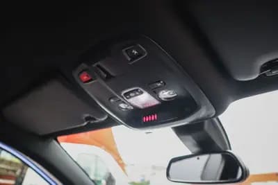 Sell Peugeot 308 SW 2018 - 13980 EUR, 79660 km - AUTO.MOTO.pt