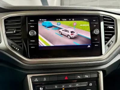 Vendo Volkswagen T-Roc 2022 - 21490 EUR, 55307 km - AUTO.MOTO.pt