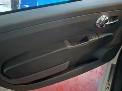 Sell Fiat 500C 2011 - 8999 EUR, 96285 km - AUTO.MOTO.pt