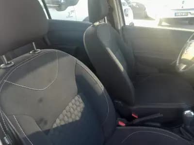 Vendo Dacia Sandero 2016 - 9800 EUR, 13000 km - AUTO.MOTO.pt