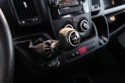 Sell Peugeot Boxer 2019 - 19999 EUR, 172000 km - AUTO.MOTO.pt