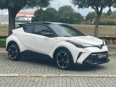 Vendo Toyota C-HR 2022 - 31400 EUR, 74000 km - AUTO.MOTO.pt