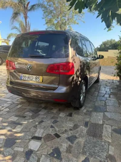 Sell Volkswagen Touran 2013 - 12500 EUR, 231091 km - AUTO.MOTO.pt