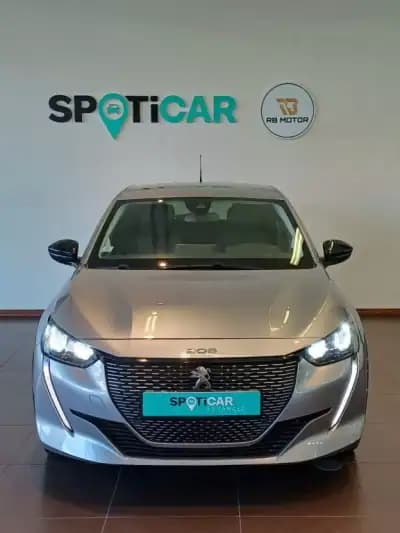 Vendo Peugeot 208 2023 - 27000 EUR, 24150 km - AUTO.MOTO.pt