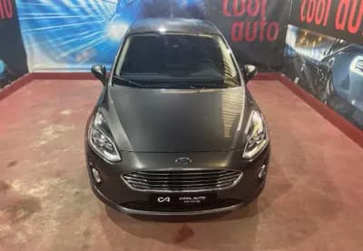 Vendo Ford Fiesta 2021 - 13999 EUR, 80000 km - AUTO.MOTO.pt