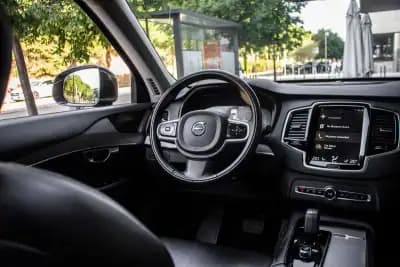 Vendo Volvo XC 90 2021 - 48990 EUR, 93199 km - AUTO.MOTO.pt