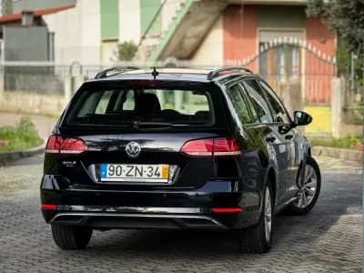 Vendo Volkswagen Golf Variant 2019 - 13590 EUR, 180000 km - AUTO.MOTO.pt
