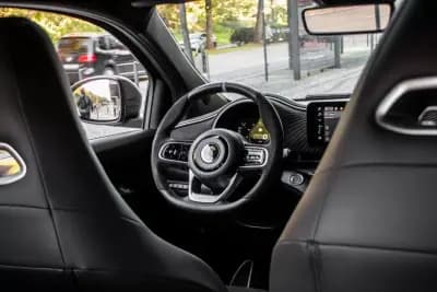 Sell Abarth 500e 2024 - 29450 EUR, 11076 km - AUTO.MOTO.pt