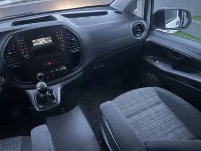 Vendo Mercedes-Benz Vito Tourer 2018 - 24900 EUR, 170000 km - AUTO.MOTO.pt