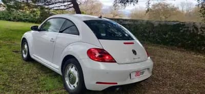 Vendo Volkswagen New Beetle 2015 - 14950 EUR, 156200 km - AUTO.MOTO.pt