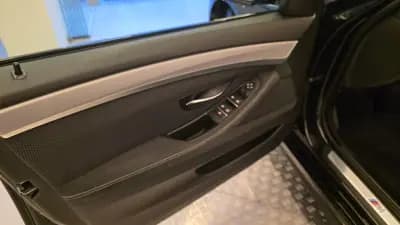 Vendo BMW 520 2013 - 15900 EUR, 212325 km - AUTO.MOTO.pt