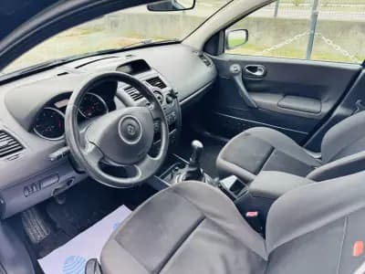 Sell Renault Mégane 2007 - 4750 EUR, 249000 km - AUTO.MOTO.pt