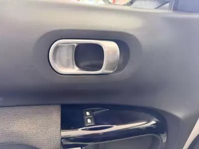 Sell Citroën C4 Cactus 2015 - 10500 EUR, 217000 km - AUTO.MOTO.pt