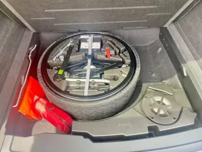 Vendo Volkswagen Touareg 2019 - 47500 EUR, 111935 km - AUTO.MOTO.pt