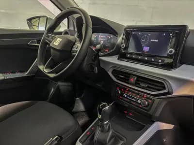 Sell SEAT Arona 2023 - 15800 EUR, 28461 km - AUTO.MOTO.pt