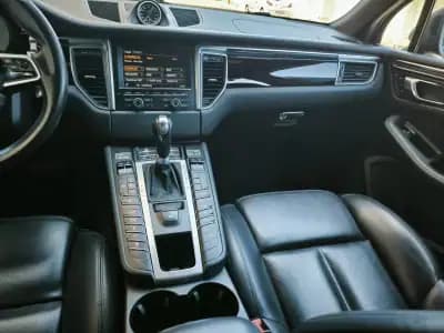 Vendo Porsche Macan 2014 - 42950 EUR, 177239 km - AUTO.MOTO.pt